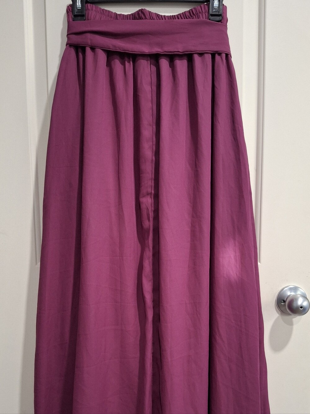 Verona Women's Magentav Maxi Skirt - Flowing High-Waist Design Size Small NWT